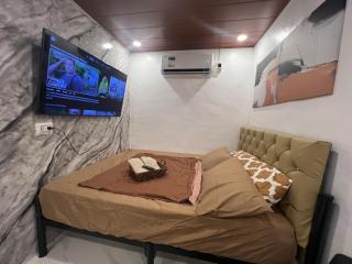 Gavin's Cozy Place Wifi Petfriendly Karaoke Parking - Imus - 2
