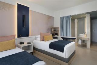 Royal Beach Hotel Punta Cana, A JdV by Hyatt - 3