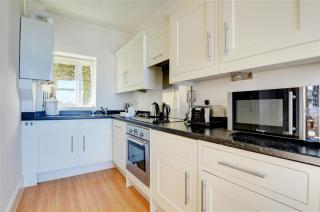 St Georges Lemain Garden Apts - 5