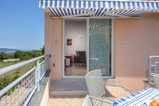 Peaceful Retreat Apartments with Terrace - 2