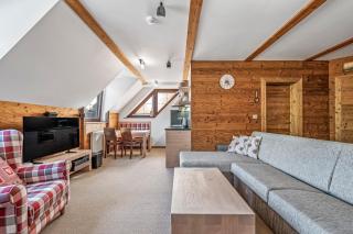 Deluxe Apartment with Mountain View in Hotel Kukucka - 2