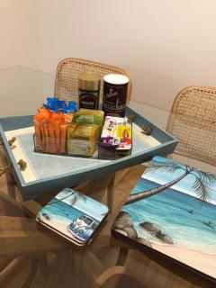 Absolute Beachfront, Adjacent Henley Square, Relax - 6