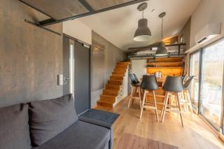 TinyHousebeiDresden unser größtes winziges Häuschen für bis zu 7 Personen, Kaminofen, große Terrasse - Nähe Sächsische Schweiz - Von Juni - September Mindestmietzeit 1 Woche Sa-Sa - 6