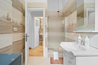 Golden Residence- Apartment & Penthouse - Boekarest - 3