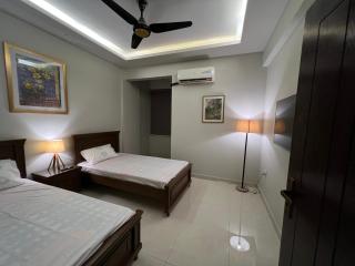 Prestige Apartment and Guest house - Deluxe in DHA - Karachi - 0