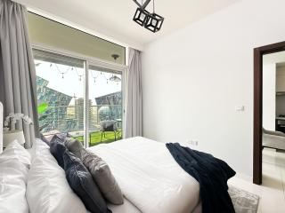 Trophy - Springs Suite with Cozy Balcony Garden - 2