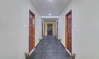 FabHotel Blue Diamond - Kondapur - 6