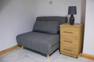 Business friendly & Spacious 2BR home - Perfectly located for working in Swansea - Swansea - 3