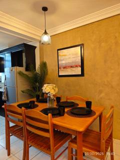 Luxhomme Baguio Guest Homestay with Balcony - 1