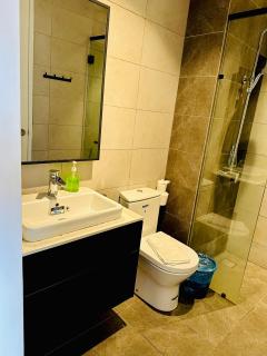 Crystal Suites At Axon Residence - 5