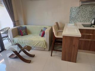 One-bedroom condo on Nai Harn Beach, Rawai - 0