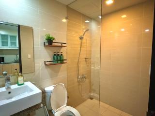 Chic 1-BR at Uptown BGC - 6