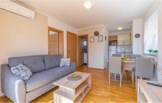 Lovely Apartment In Medulin With Wifi - 3