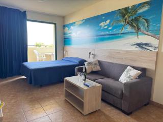 Sea View Apartment in Festival Village - 8