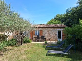 Joli gîte avec piscine - Laval-Saint-Roman - 8