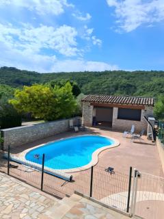 Joli gîte avec piscine - Laval-Saint-Roman - 0