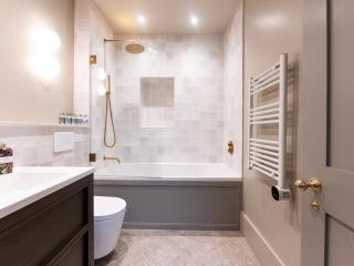 Beautiful Unique 2BR - Richmond near Transport Pass The Keys - Richmond - 2