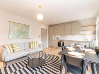 Beautiful Unique 2BR - Richmond near Transport Pass The Keys - 6