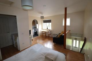 Comfortable 2 Bedrooms in Bracknell - Bracknell - 6