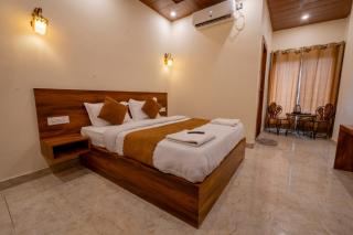 Hotel Great Ganga inn Rishikesh # Restaurant # Parking # Lift # Traveler choice # Open Rooftop - Rishikesh - 6