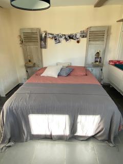 Pool house-L'hirondelle de Sermizelles- grand jardin, calme et nature aux portes du Morvan - 4