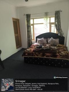 SURAJ holyday home - Srinagar - 0