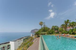 FLH Funchal Island Escape with Balcony & Pool - Funchal - 0