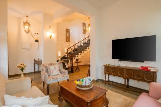 Luxury 9-BHK Villa with Indo-Portuguese Charm & Pool - 1
