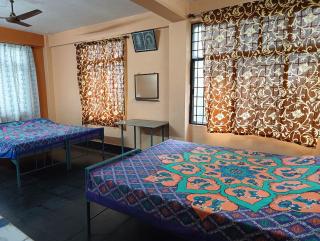 Shastri Guest House - Jāmb - 8