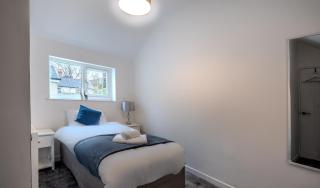 5-Bed Home Near Swansea Stadium - Swansea - 7