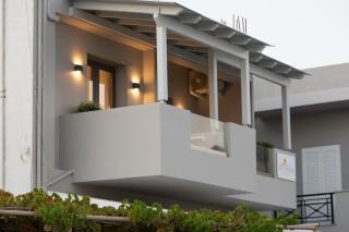 Armonia Seaview Suites - 4
