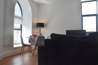 Modern Chapel Stay at Trinity - 8