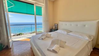Riviera sea Views from every rooms - 5