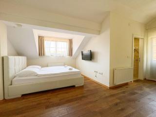 Flex SelfCheckIns 125 - 4 Bedrooms - Centre - Parking - Zagreb - 2