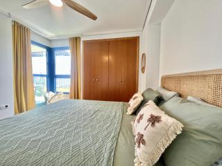Beachfront Family Appartment with Pool - Valencia - 4