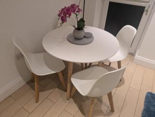 City Escape – 1 Bedroom Flat in Swansea Centre - 8