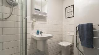 Spacious and Practical 2 Bedroom Flat in Sheffield by PureStay - Manor - 1