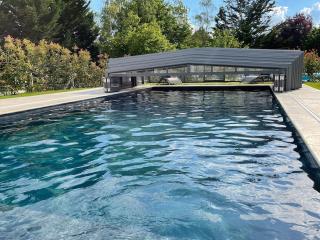 Le Verger Des Pierres Blanches,11 chambres,11 wc, 8 sdbs,pool chauffée 11 m 35p - 2