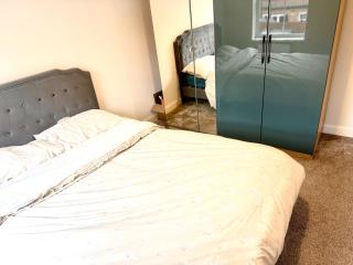 Quiet and Comfortable Double guest room - Nuneaton - 1