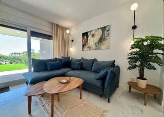 Seafront Apartment Punta Prima - 7