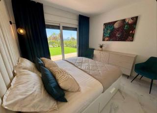 Seafront Apartment Punta Prima - 2