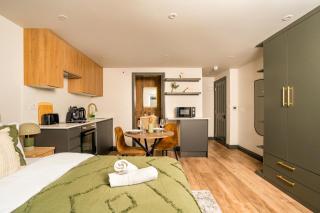 Air-Conditioned Studio, North London Access - New Southgate - 6