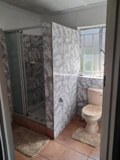 Kaps Villa and Lodge - Ndola - 9