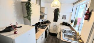 Elegant 3BR Family-Friendly - Sleeps 5 - Free WiFi -Parking - Netflix - 8