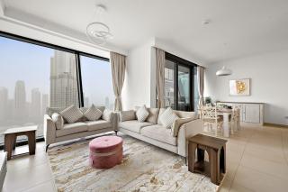 FIRST CLASS 3BR Stunning Burj Khalifa View - 5