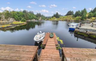 Amazing Home In Bremnes With Wifi - 2