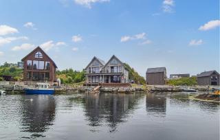Amazing Home In Bremnes With Wifi - 1