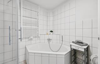 Awesome Apartment In Kitzingen With Wifi - Kitzingen - 2