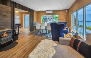 Stunning Home In Bokn With Wifi - 5