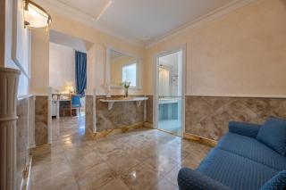 Hotel Palladium Palace - Rome - 5